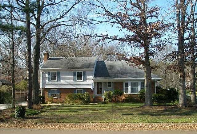 1st image of 1412 Cloister Dr