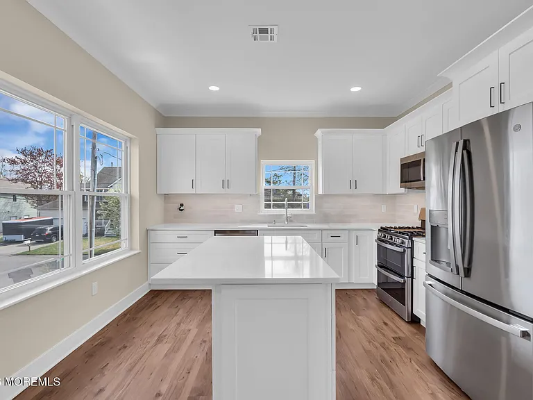 58 Cove Rd — Photo 22