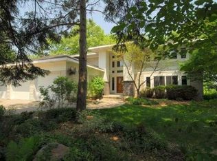 1004 97th St, Pleasant Prairie, WI 53158