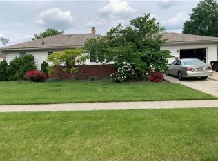 609 N Barnett St, Le Roy, IL