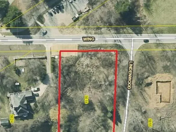 5918 Wing Ave SE, Kentwood, MI 49512