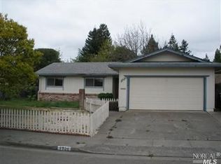 1720 Mariposa Dr, Santa Rosa, CA 95405