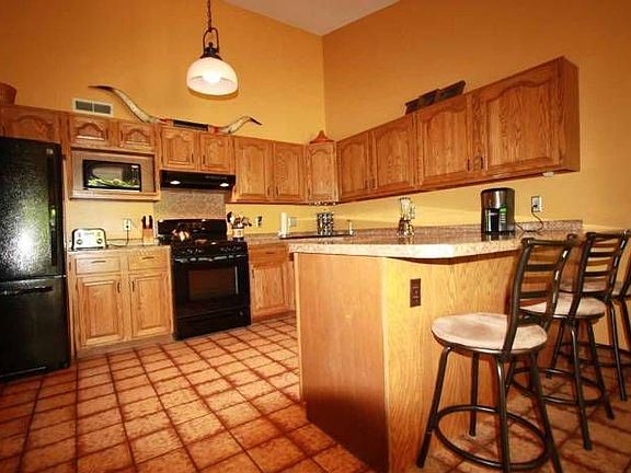 Spacious Kitchen