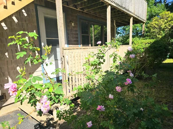 844 Route 28 APT 8A, South Yarmouth, MA 02664