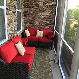 Screened in front Porch