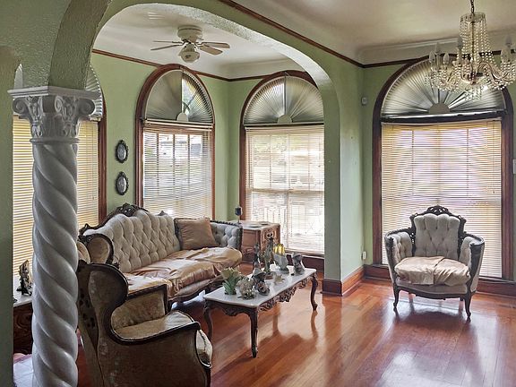 4th image of 4114 Clematis St