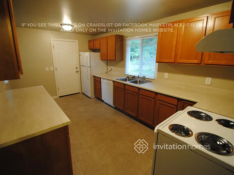 8118 Veterans Dr SW — Photo 11