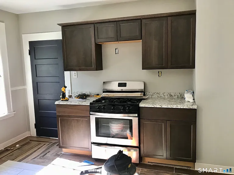 50 Catherine St #2 — Photo 5