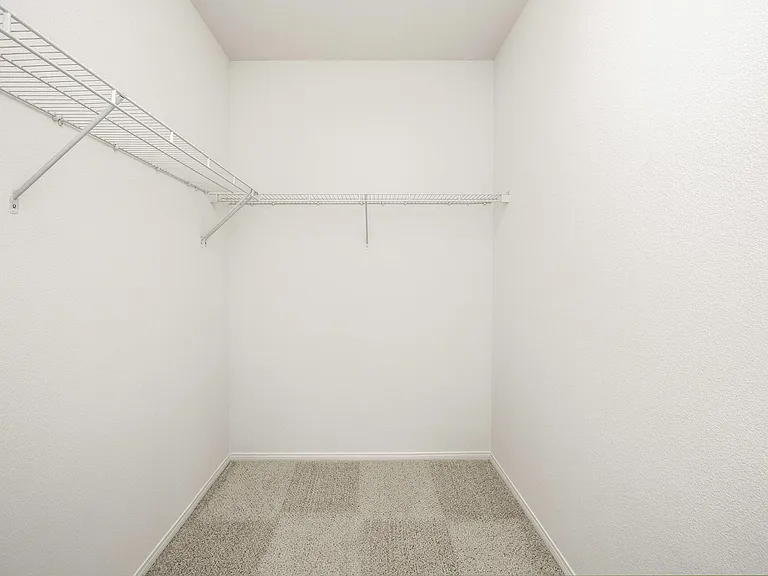 Laurel Vista Apartment Homes — Photo 61