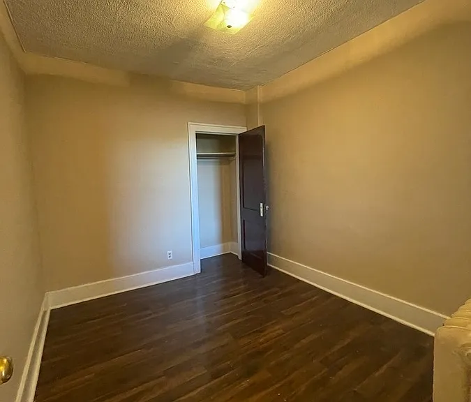 538 Louis Ave #4 — Photo 13