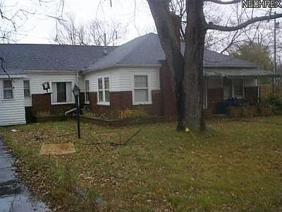 1st image of 683 Devonshire Dr