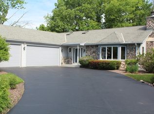 931 Hickory Hill Pkwy, Hubertus, WI 53033