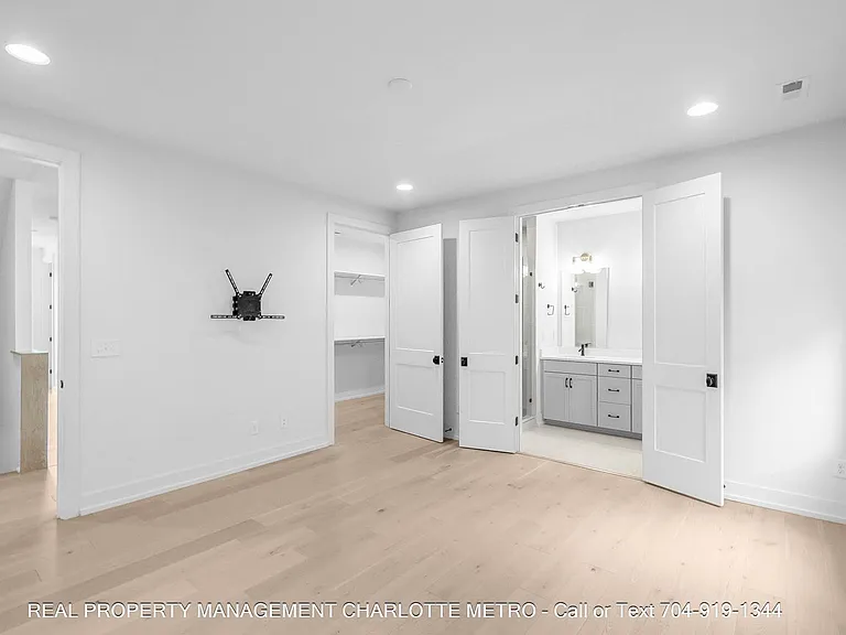 1609 Parkwood Ave — Photo 32