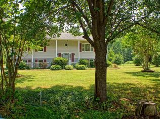 3711 Rolling Rd S, Scottsville, VA 24590