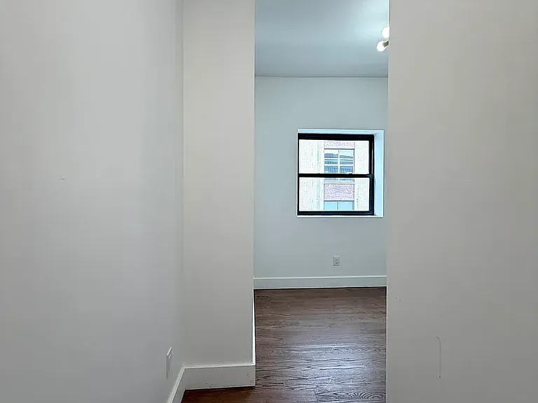89 Veronica Pl #3D — Photo 17