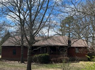 22 Hillview Ct, Springville, TN 38256