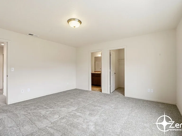 1400 NE 85th Way — Photo 16