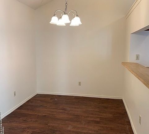 5th image of 14444 Edgemont Dr