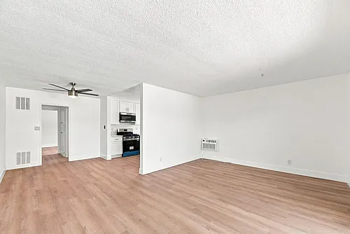 Floor plan 212