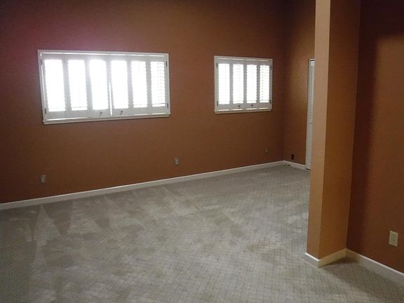 5th image of 115 Rogue River Hwy APT 306