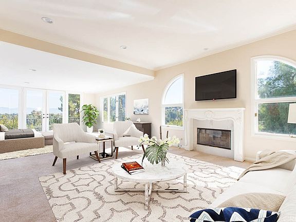 5th image of 21515 Arcos Dr