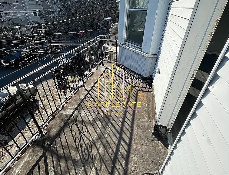 220 N 5th St #22 — Photo 2
