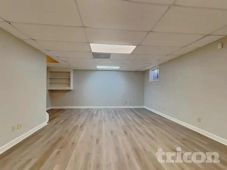 409 Wind Haven Ln — Photo 3
