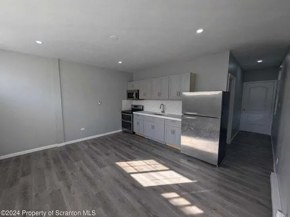 332 Front St, Nanticoke, PA 18634