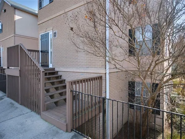 3950 Stillwater Dr, Duluth, GA 30096