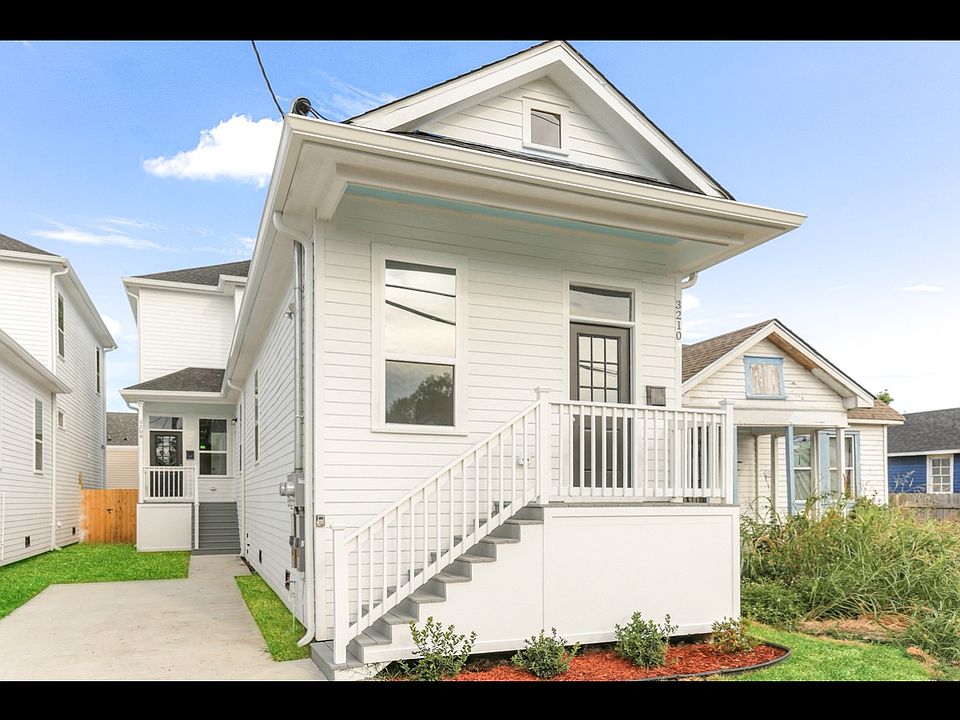 1st image of 2221 Willow St