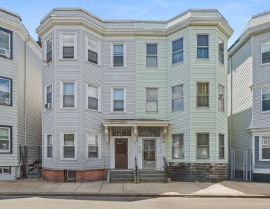 633 E 6th St, South Boston, MA, 02127