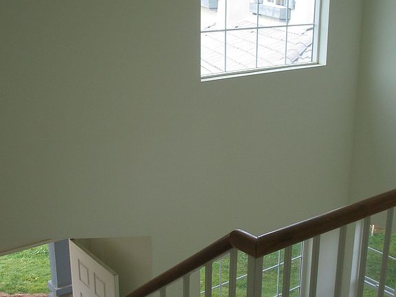 Upper Landing to Entry