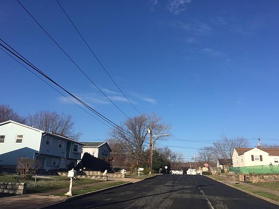 4th image of 79 Picariello Dr