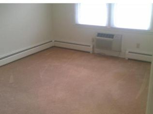 331 Prospect St APT 15, Pawtucket, RI 02860