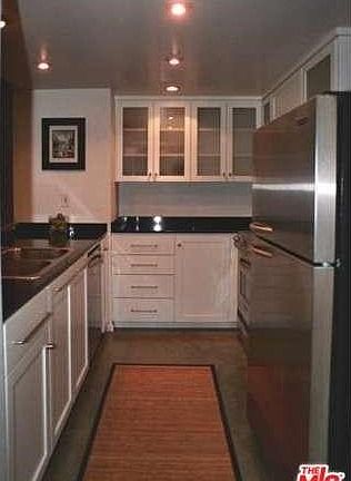 3rd image of 600 W 9th St APT 112