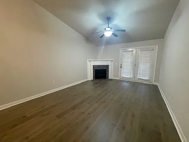 204 York Way #1 — Photo 6