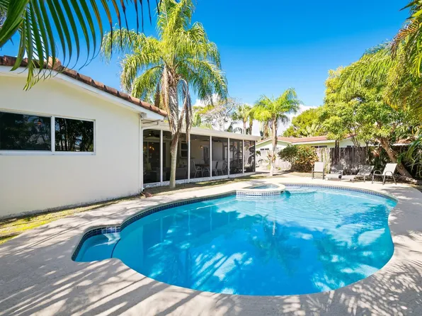 806 SE 9th Avenue, Deerfield Beach, FL 33441