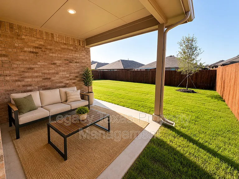 1911 Cherokee Ln — Photo 19