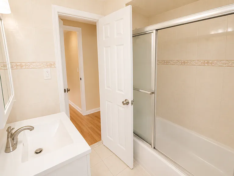 171 Nassau Blvd #1L — Photo 11