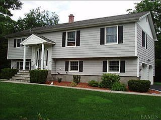 1st image of 8 Chester Harrison Dr