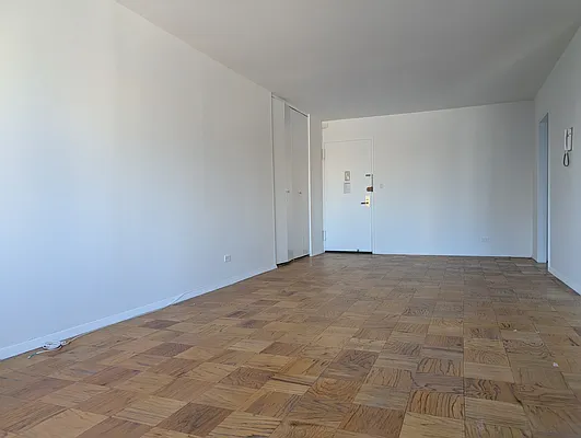 Rented by PocketBroker Inc | media 2