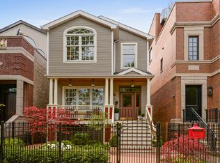 3216 N Lakewood Ave, Chicago, IL 60657
