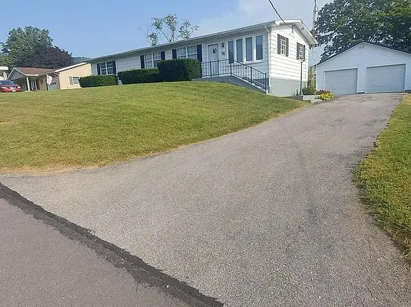 331 Mullen St, Fort Loudon, PA 17224