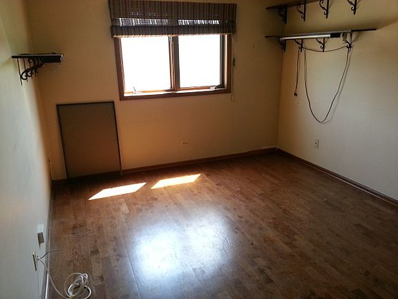 5th image of 15704 S Foxbend Ct #1S