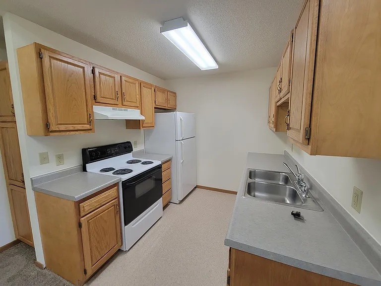814 Bruce Ct #B — Photo 6