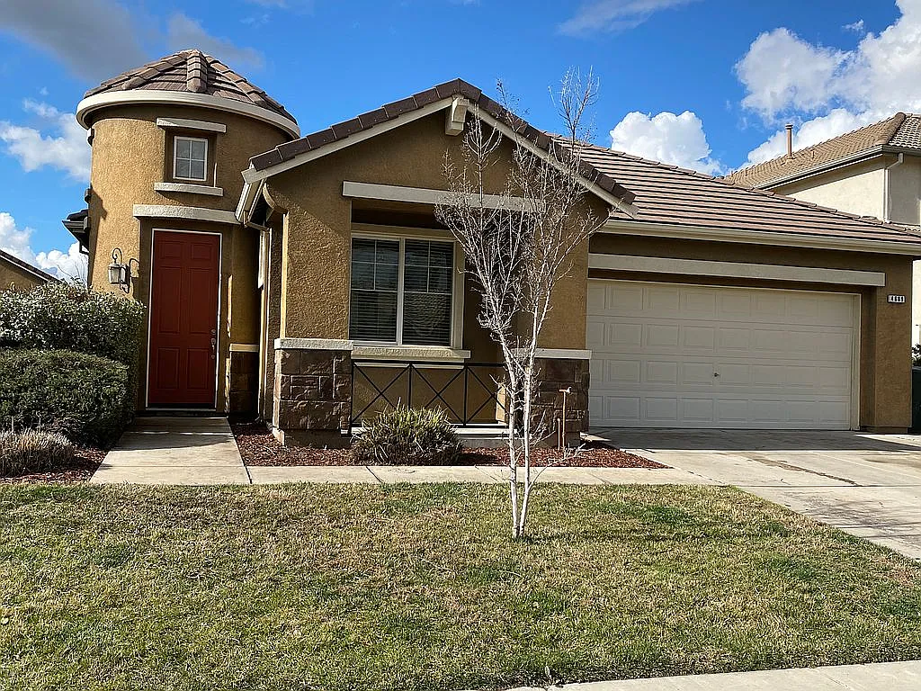 4689 Stern Dr photo 1
