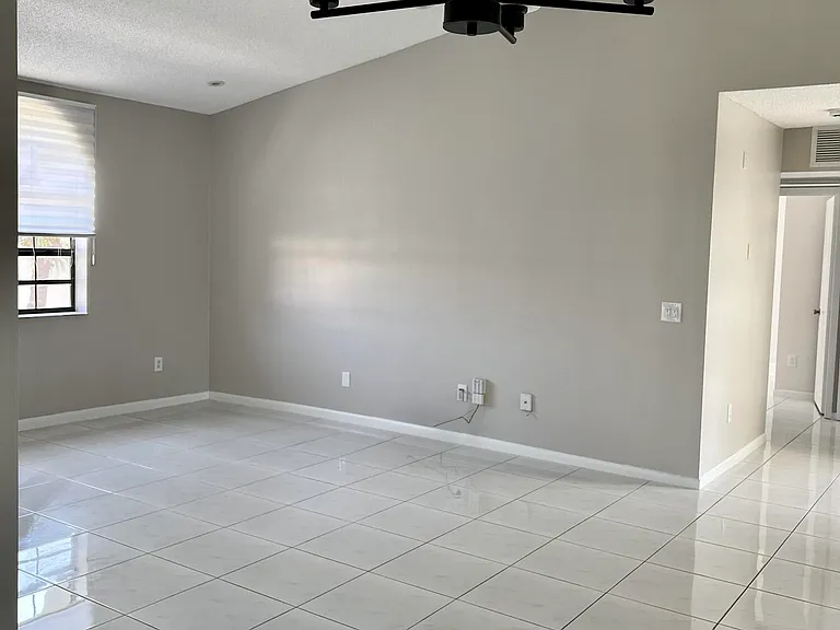 5275 Europa Dr #I — Photo 5