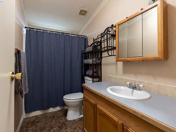 3rd image of 6604 James St