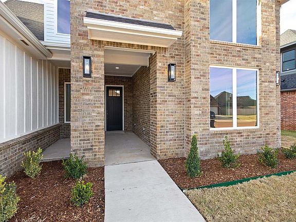 4th image of 10613 Two Lakes Dr