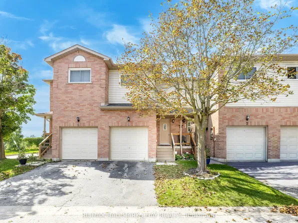531 High St #9, Orillia, ON L3V 4X9